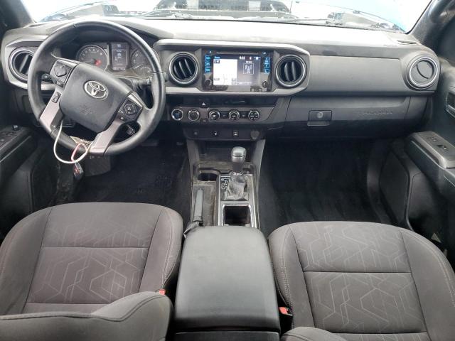  TOYOTA TACOMA 2017 Синий