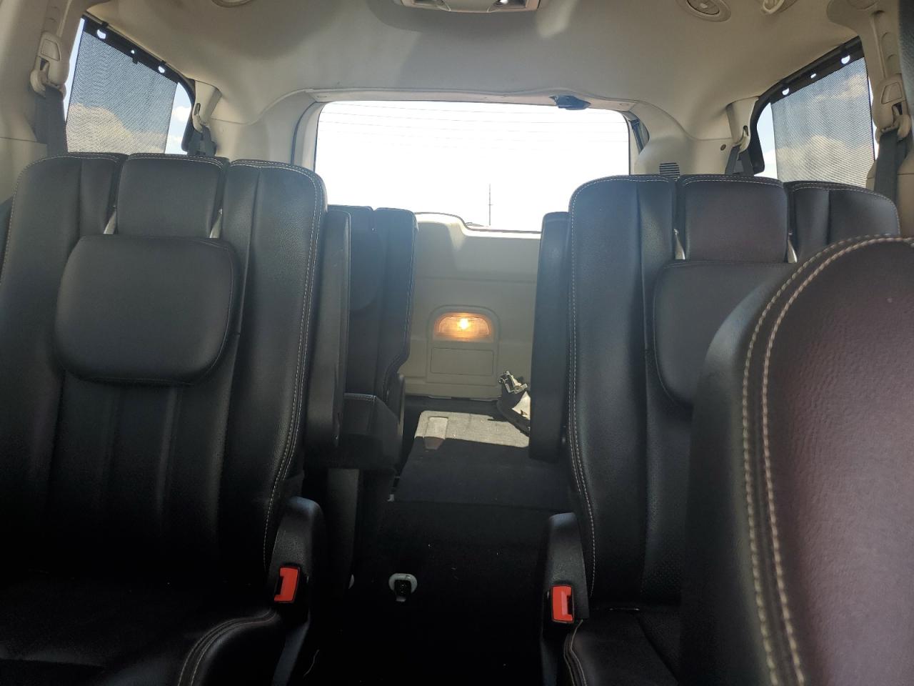 2014 Chrysler Town & Country Touring L VIN: 2C4RC1CG5ER413333 Lot: 65428985
