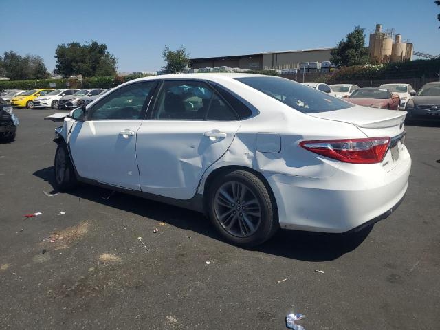  TOYOTA CAMRY 2016 Biały