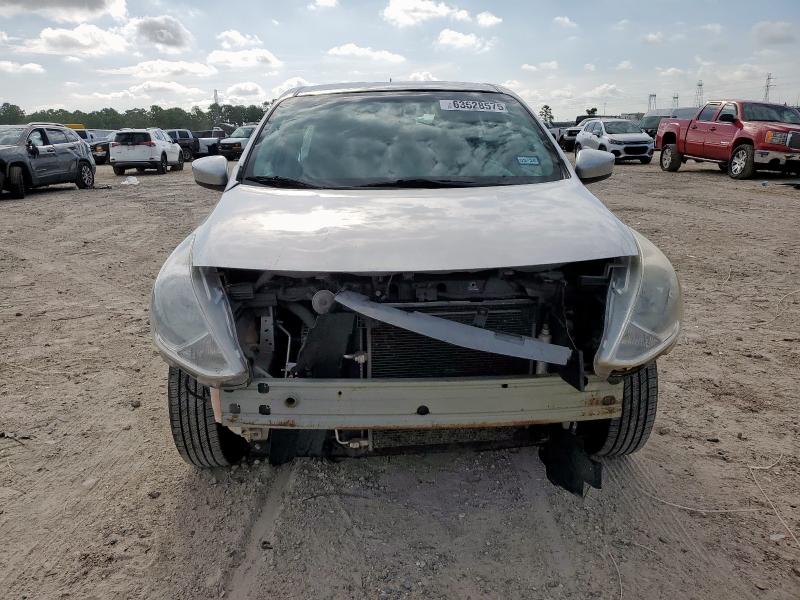  NISSAN VERSA 2018 Silver