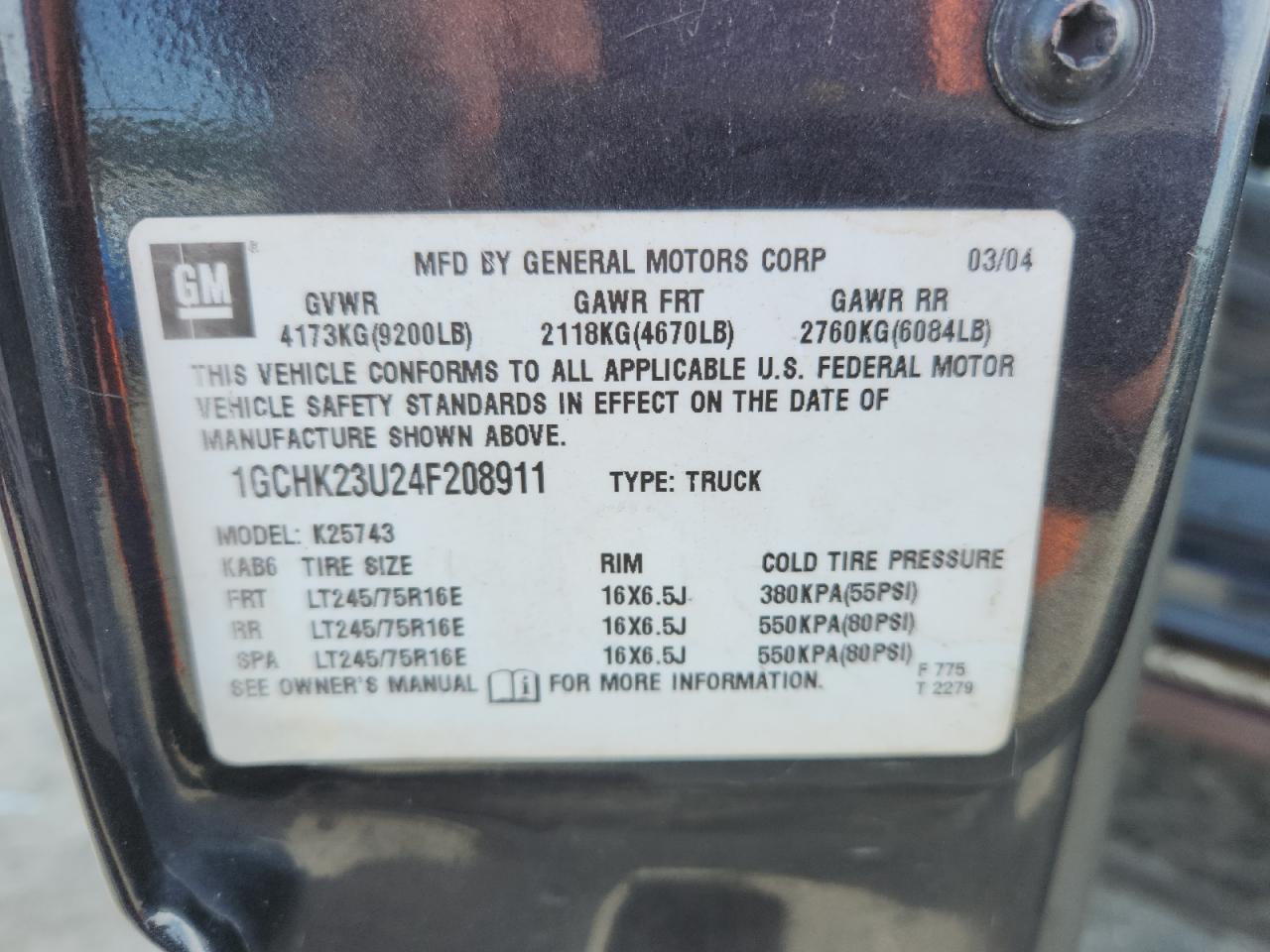 2004 Chevrolet Silverado K2500 Heavy Duty VIN: 1GCHK23U24F208911 Lot: 63163025
