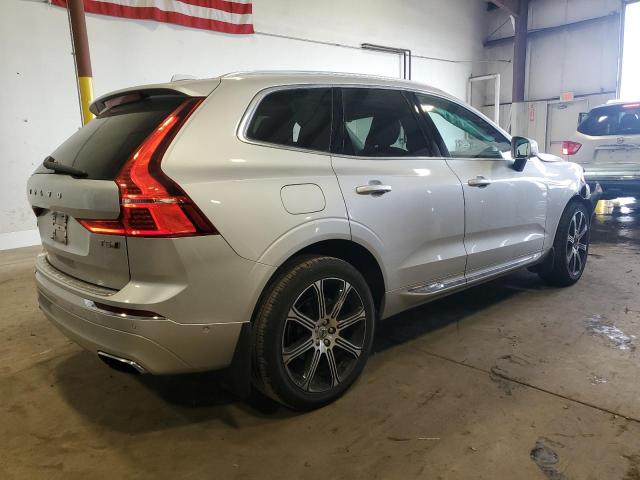  VOLVO XC60 2019 Srebrny