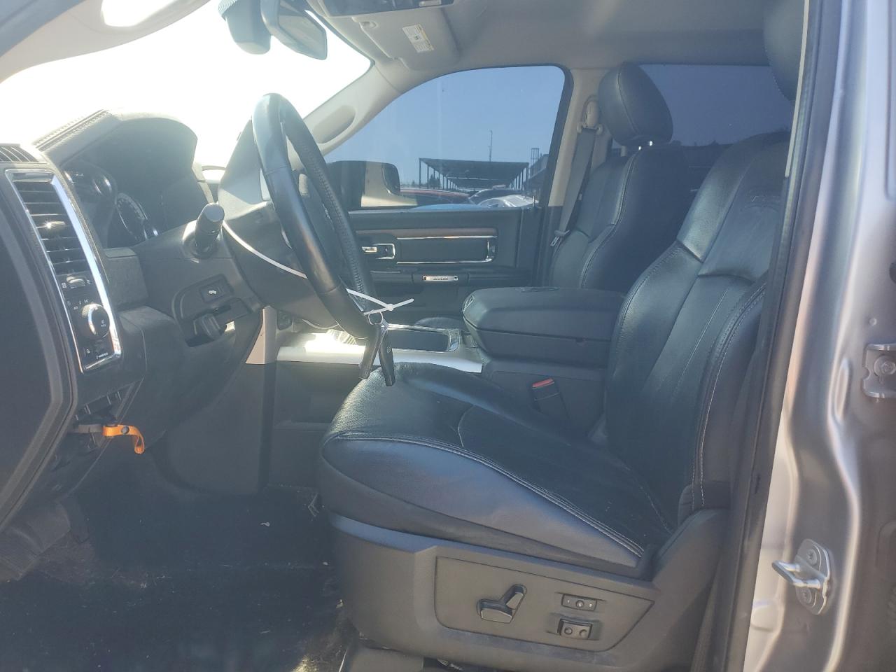 2019 Ram 1500 Classic Laramie VIN: 1C6RR7NM9KS729923 Lot: 65080515