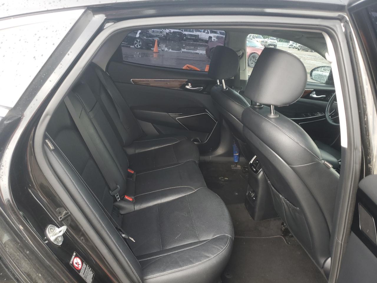 2017 Kia Cadenza Premium VIN: KNALC4J12H5088077 Lot: 64860405