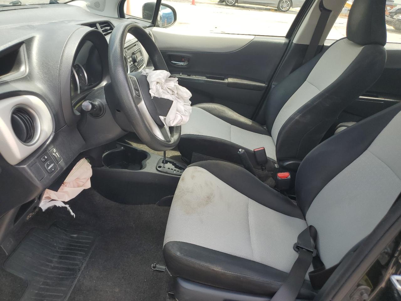2012 Toyota Yaris VIN: JTDKTUD37CD527820 Lot: 64267575