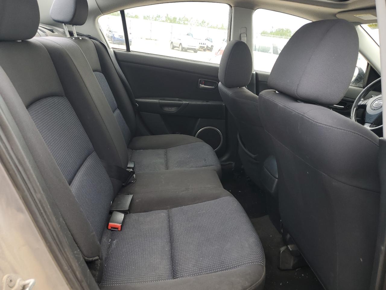 2005 Mazda 3 S VIN: JM1BK123451296013 Lot: 63031715