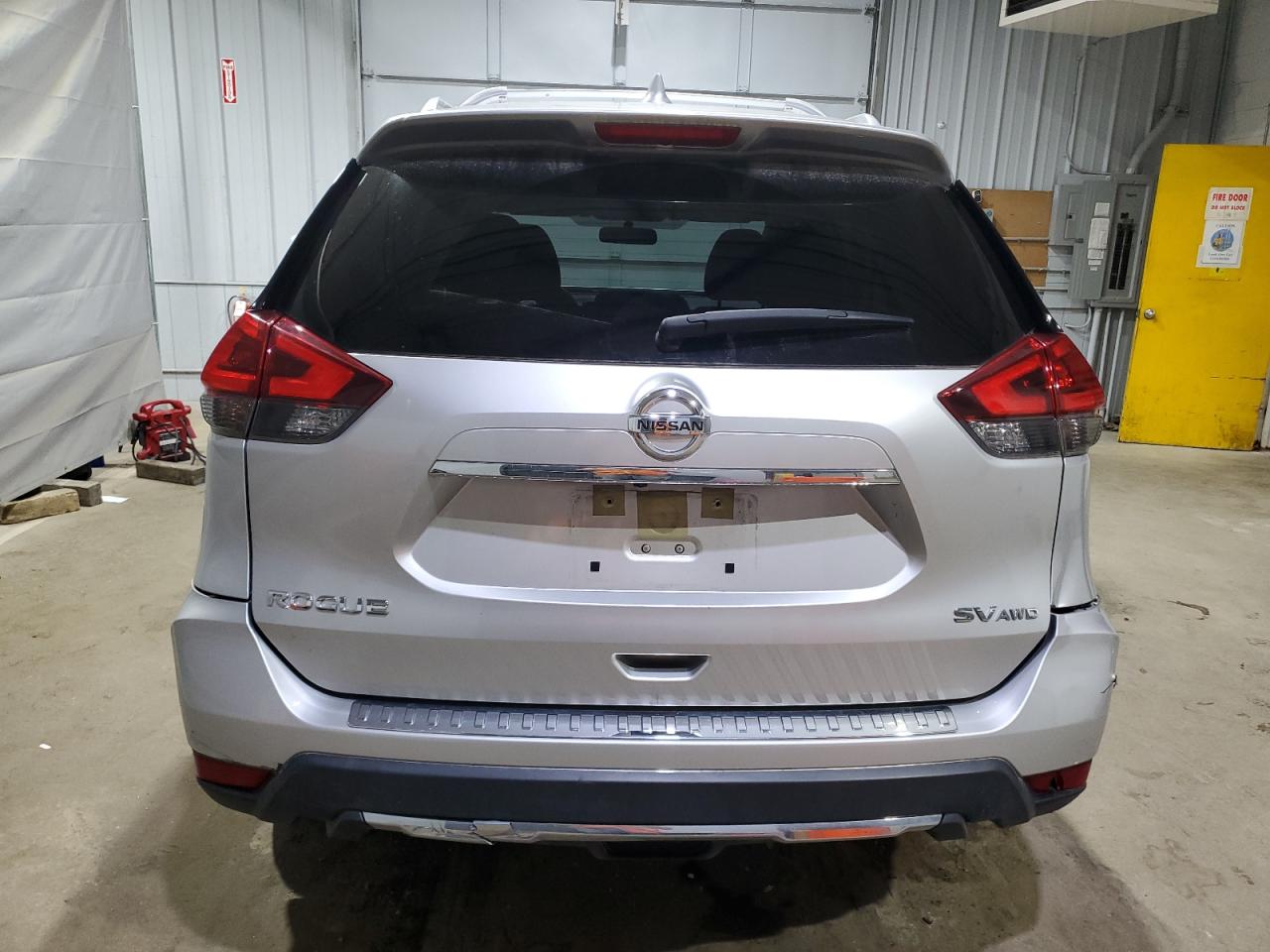 JN8AT2MV2JW345627 NISSAN ROGUE 2018