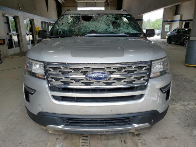  FORD EXPLORER 2018 Srebrny