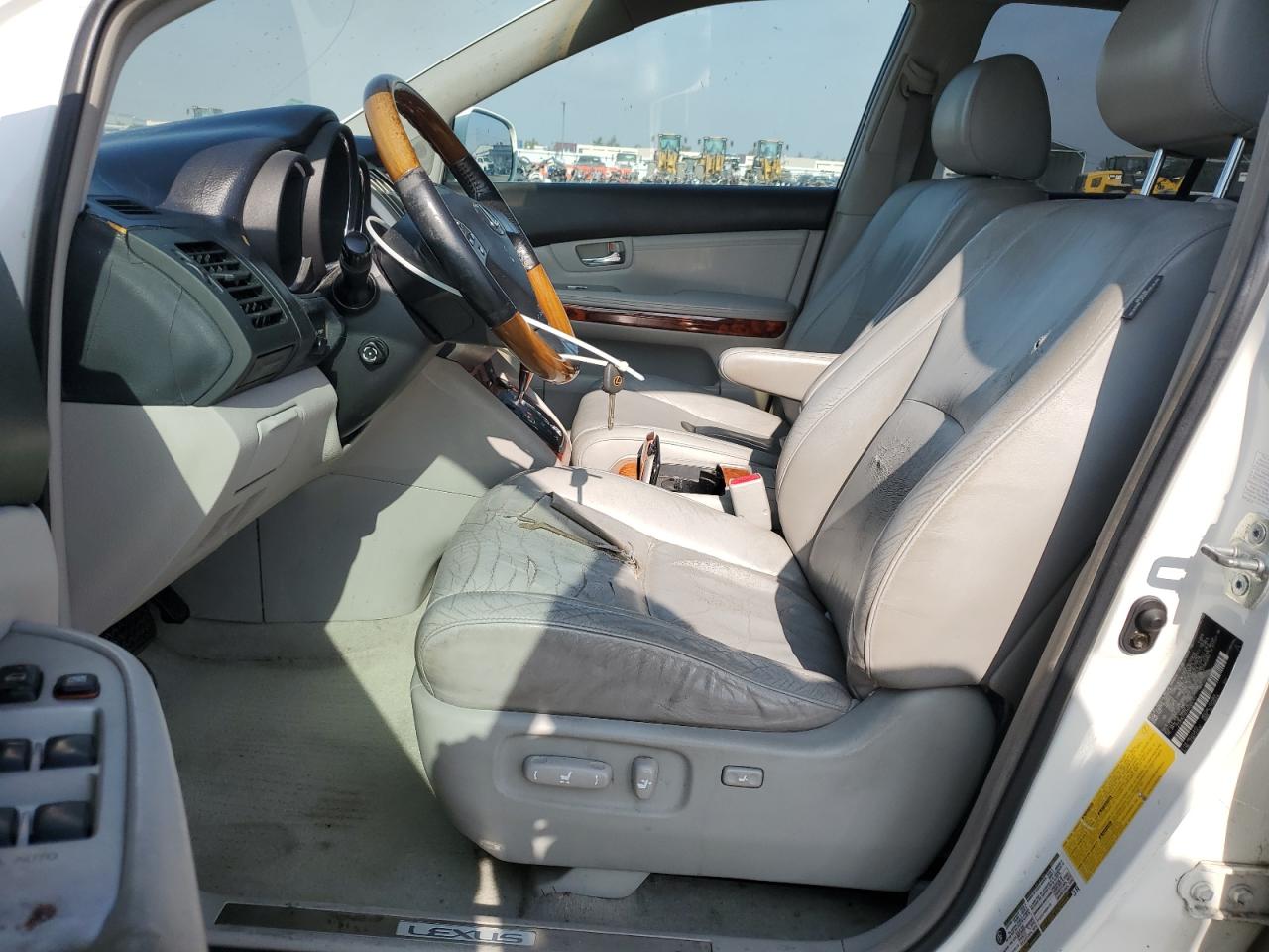 2004 Lexus Rx 330 VIN: 2T2HA31U24C005761 Lot: 63115995