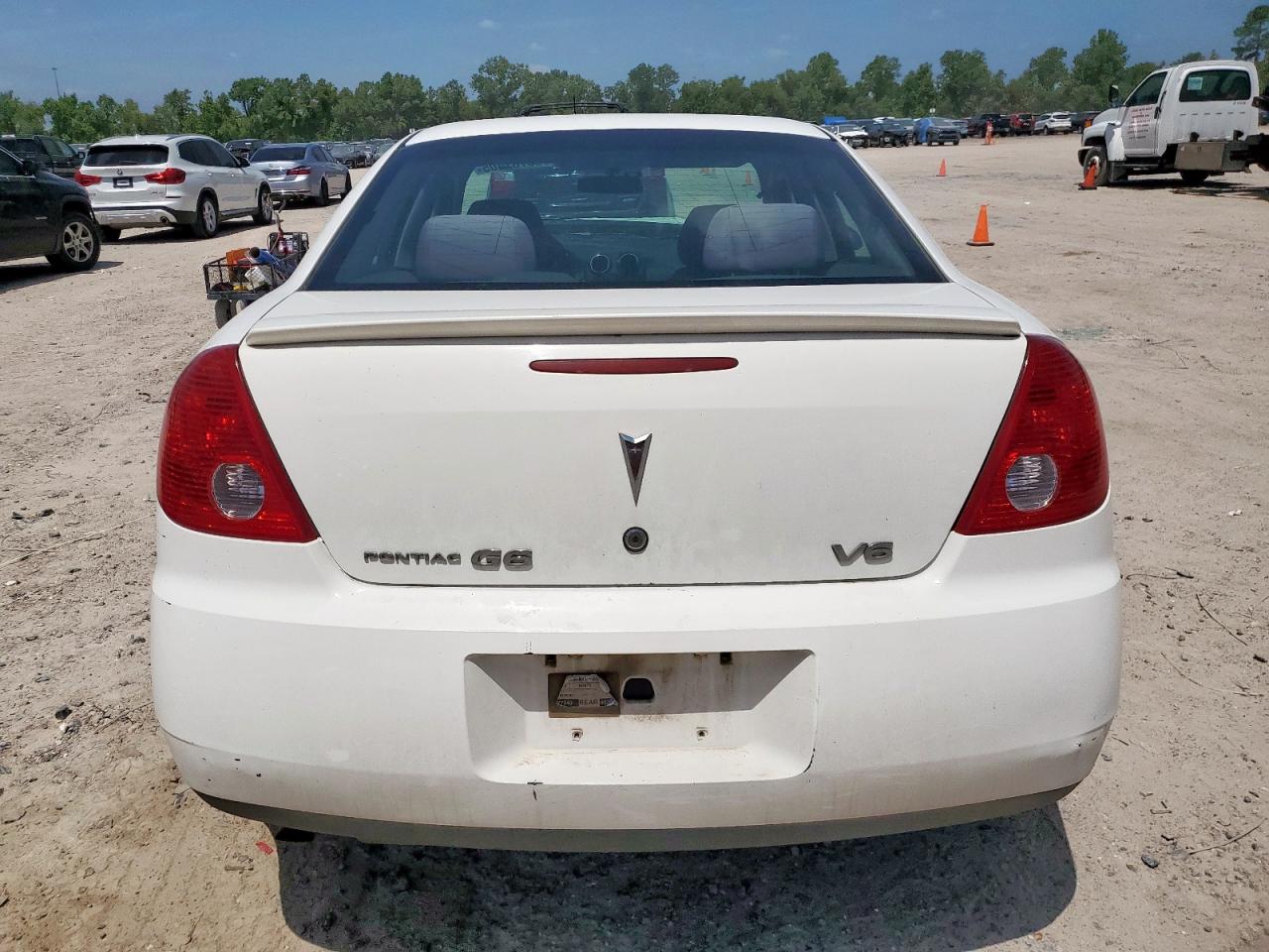 2007 Pontiac G6 Base VIN: 1G2ZG58N874202897 Lot: 65787405