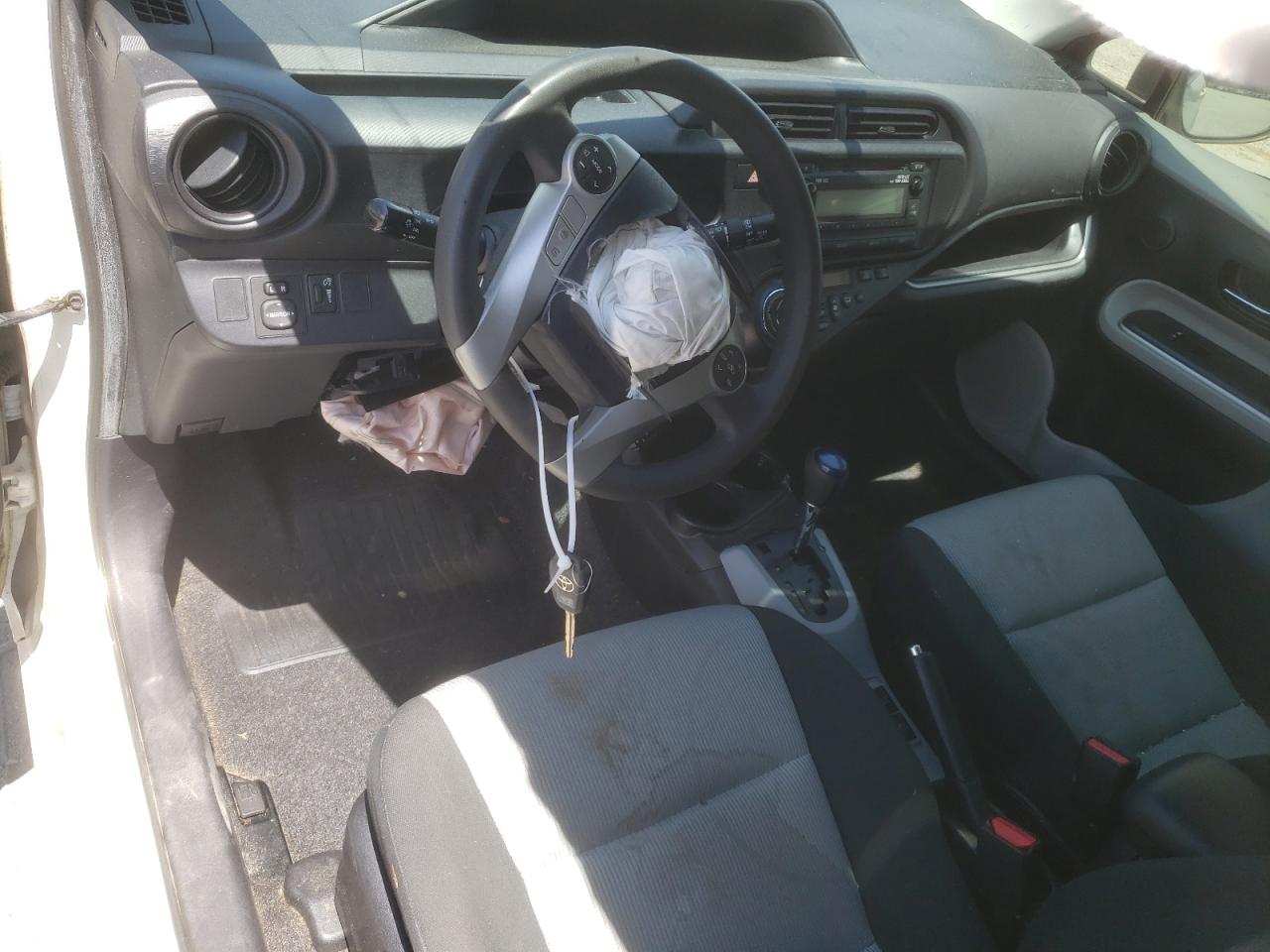 2014 Toyota Prius C VIN: JTDKDTB37E1079514 Lot: 65026745
