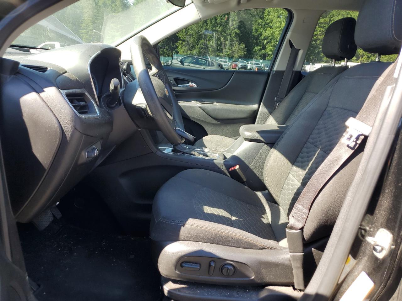 2GNAXSEV4J6304674 2018 Chevrolet Equinox Lt