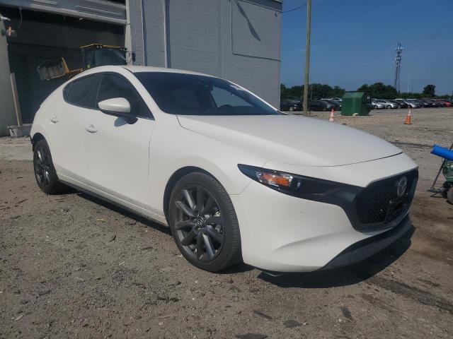  MAZDA 3 2022 White