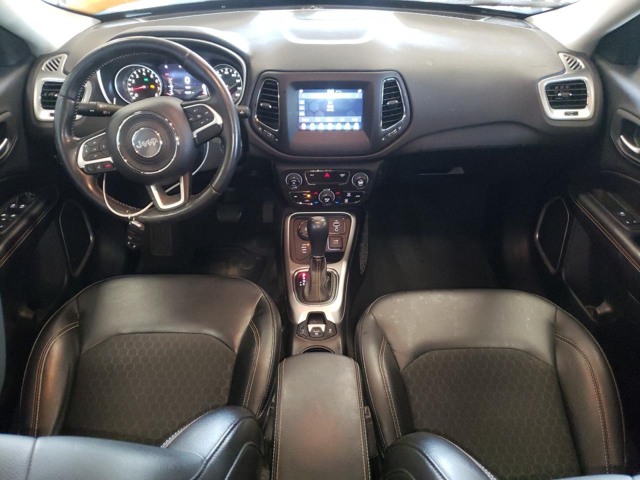 2018 Jeep Compass Latitude VIN: 3C4NJDBB0JT180531 Lot: 64718445