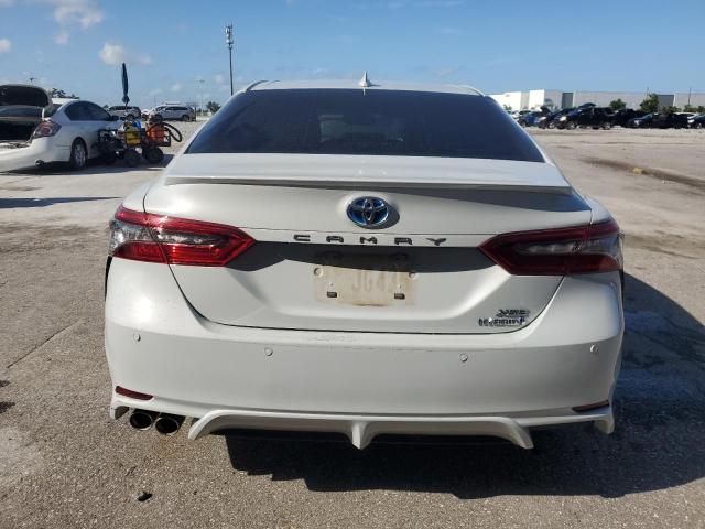  TOYOTA CAMRY 2022 Silver