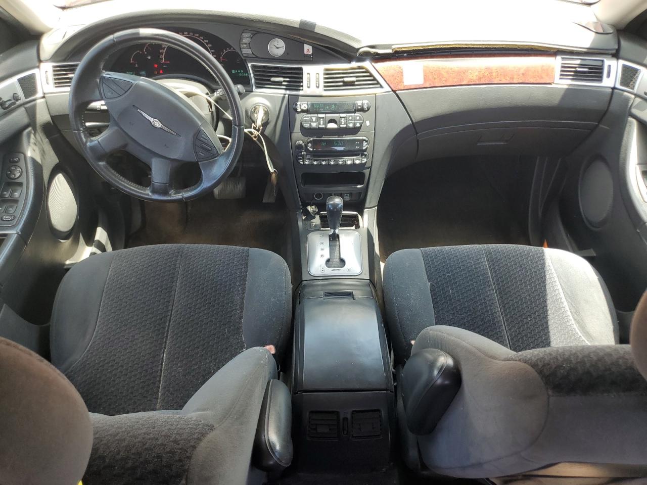 2004 Chrysler Pacifica VIN: 2C8GM68484R639380 Lot: 61664525