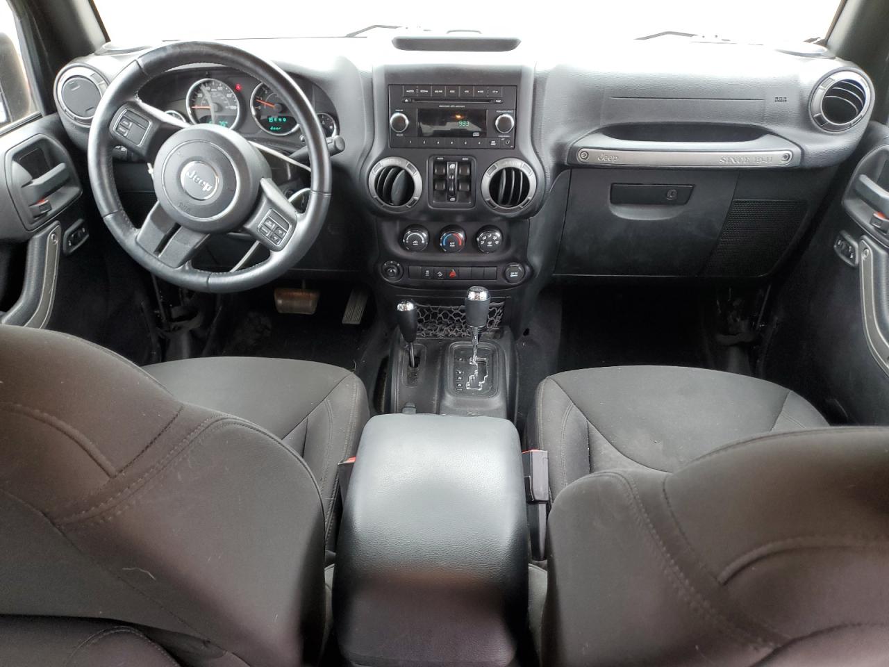 2015 Jeep Wrangler Unlimited Sport VIN: 1C4HJWDG2FL776843 Lot: 64773265