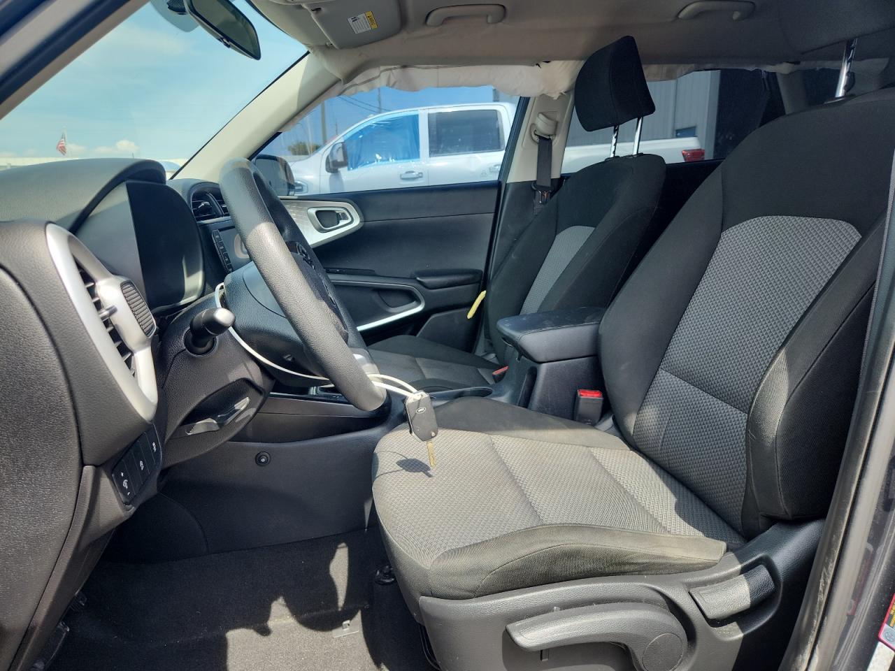 2020 Kia Soul Lx VIN: KNDJ23AU7L7054392 Lot: 64000485