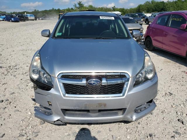 Sedans SUBARU LEGACY 2013 Srebrny