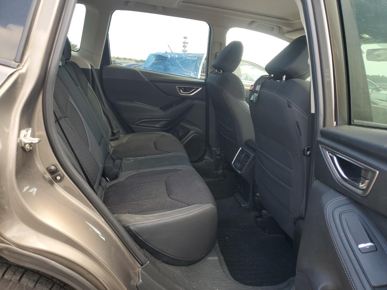 2020 Subaru Forester Premium VIN: JF2SKAJC7LH586737 Lot: 62859655