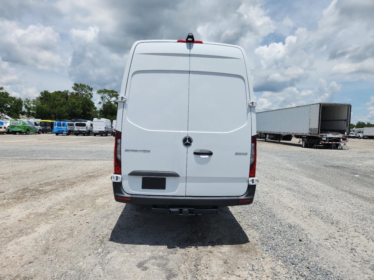 2024 Mercedes-Benz Sprinter 3500 VIN: W1Y5NDHY9RT168428 Lot: 63767815