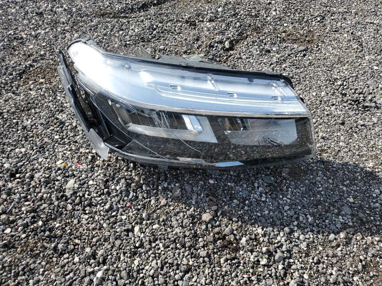 3VVEX7B28RM125400 VOLKSWAGEN TAOS SE 2024