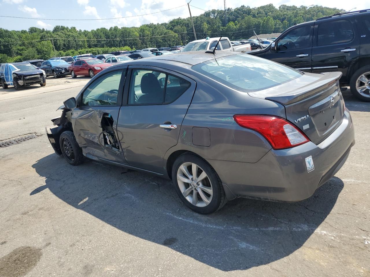2017 Nissan Versa S VIN: 3N1CN7AP1HL832712 Lot: 66140915