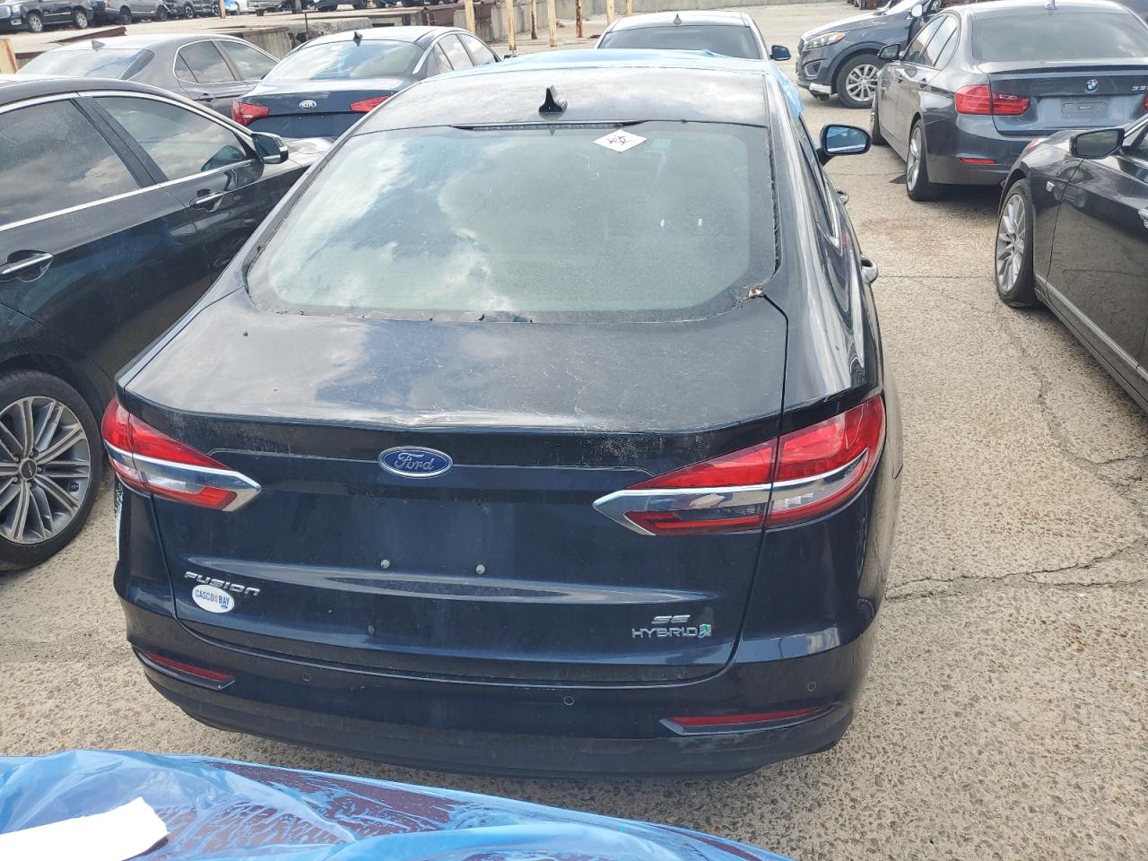 2019 Ford Fusion Se VIN: 3FA6P0LUXKR125472 Lot: 90211715
