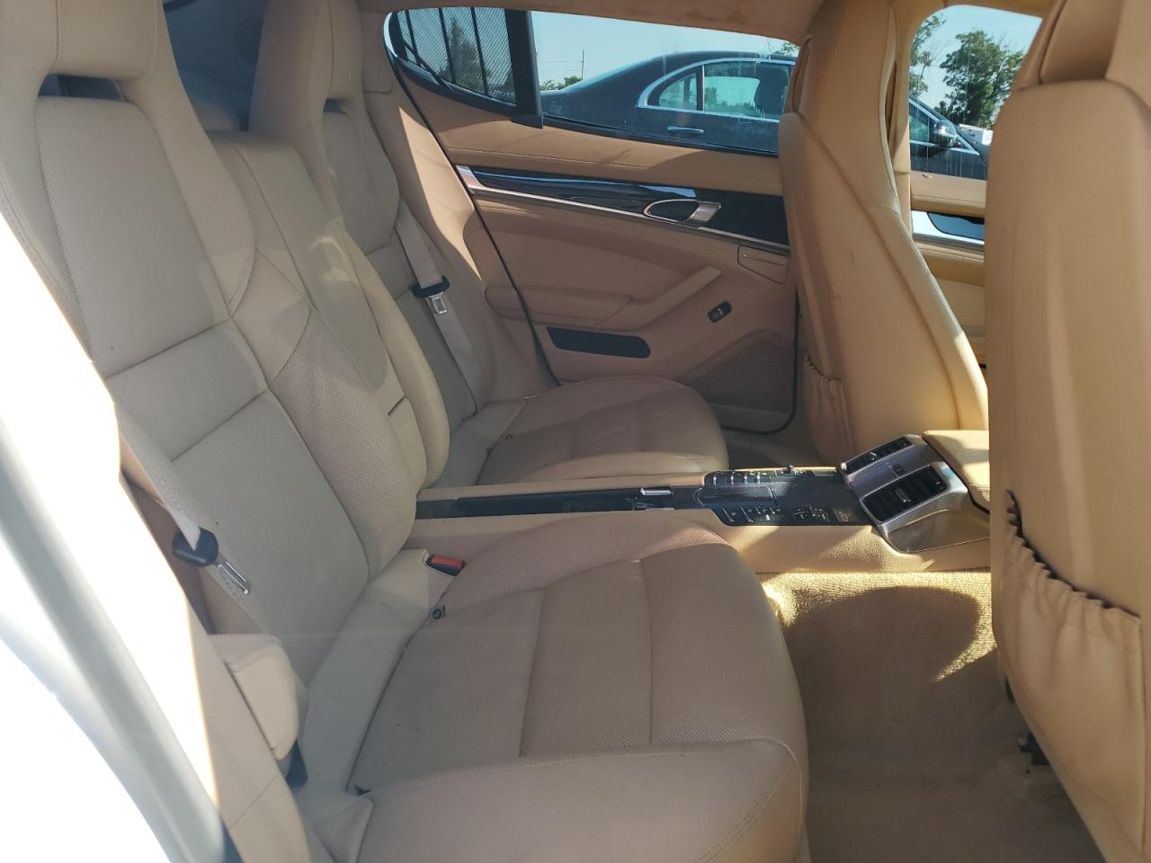 2014 Porsche Panamera S Hybrid VIN: WP0AD2A7XEL044285 Lot: 66707205