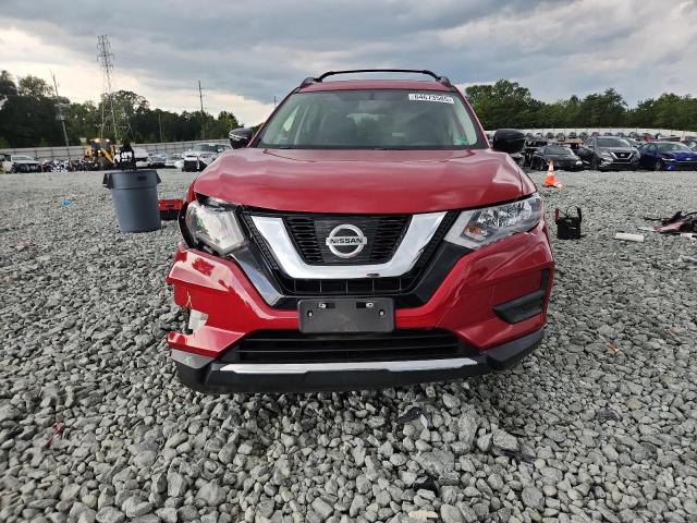  NISSAN ROGUE 2017 Czerwony