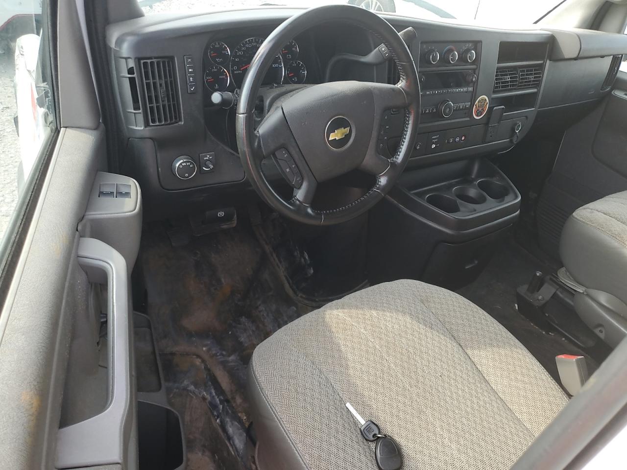 2021 Chevrolet Express G2500 VIN: 1GCWGAF77M1159386 Lot: 64026255