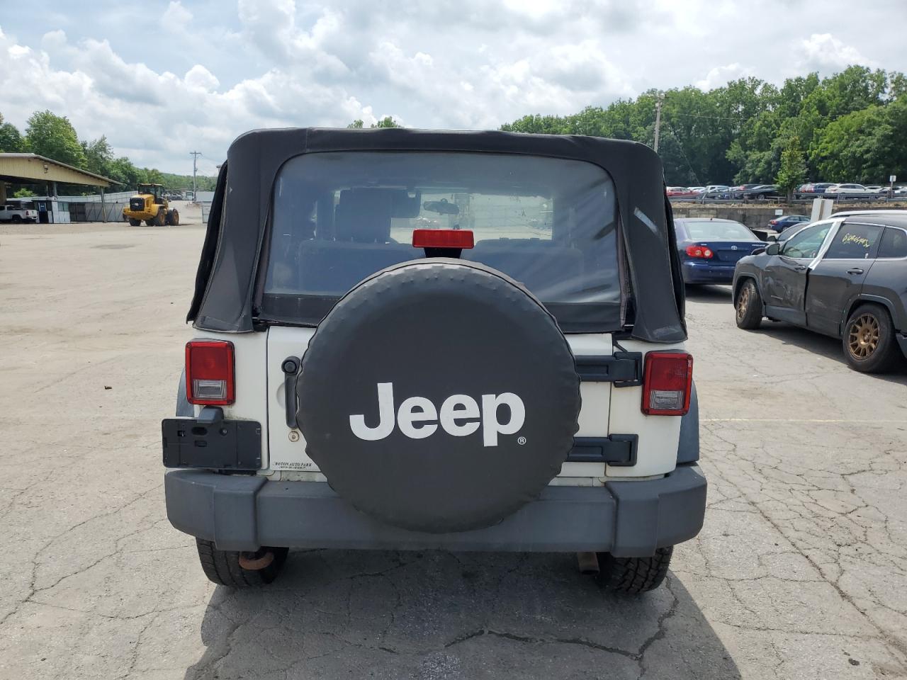 2010 Jeep Wrangler Sport VIN: 1J4AA2D12AL130520 Lot: 64747645