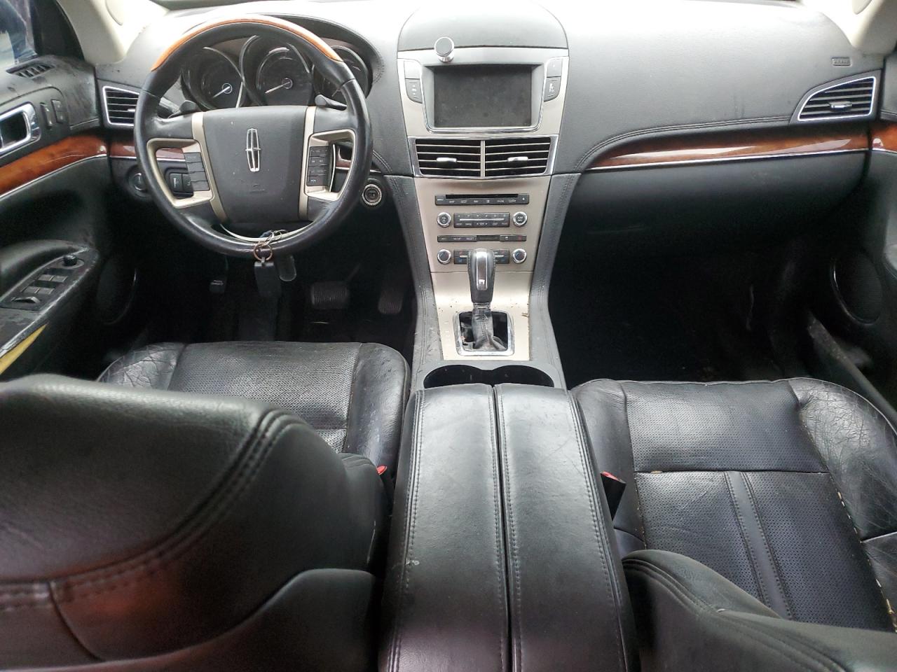 2010 Lincoln Mkt VIN: 2LMHJ5AT6ABJ15045 Lot: 65647765