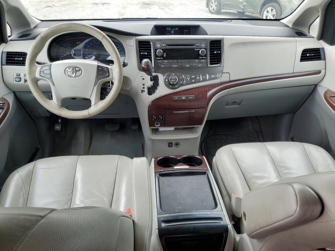 2011 Toyota Sienna Xle VIN: 5TDYK3DC3BS097617 Lot: 64743805