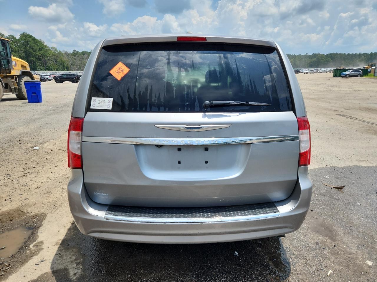 2015 Chrysler Town & Country Touring VIN: 2C4RC1BG8FR699214 Lot: 65595605