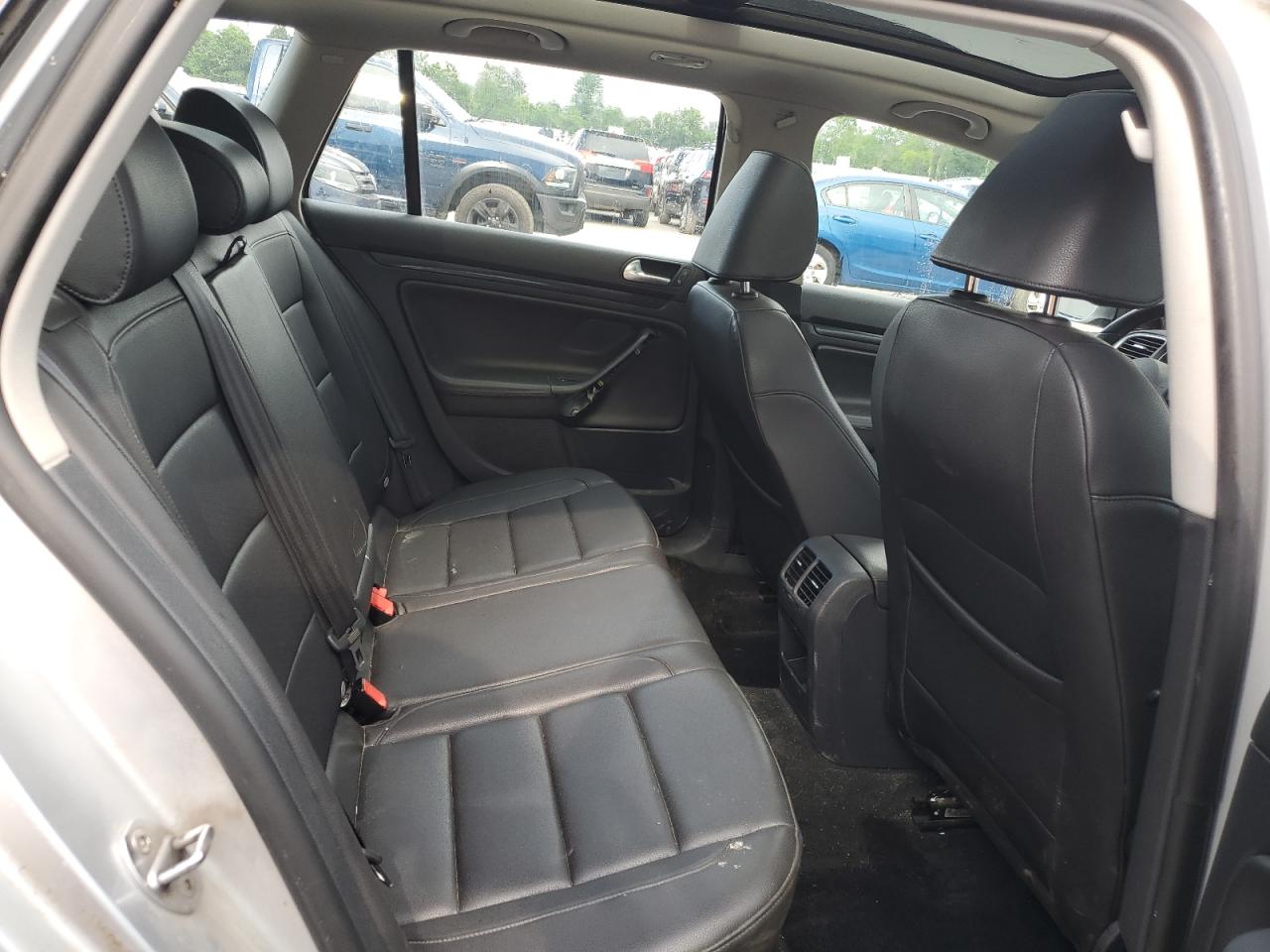 2011 Volkswagen Jetta S VIN: 3VWPZ7AJXBM612644 Lot: 64941345