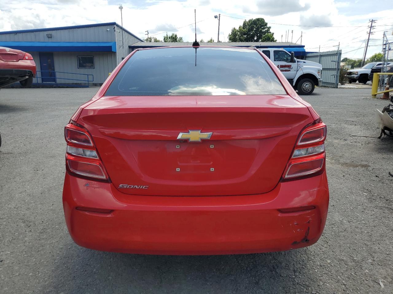2017 Chevrolet Sonic Ls VIN: 1G1JB5SH0H4137015 Lot: 64285755