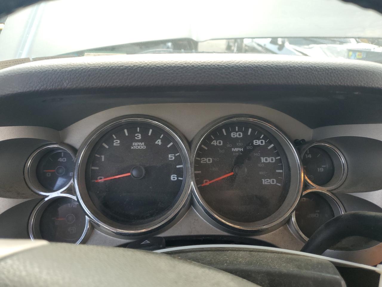 2008 Chevrolet Silverado K1500 VIN: 1GCEK19J18Z253627 Lot: 64648985