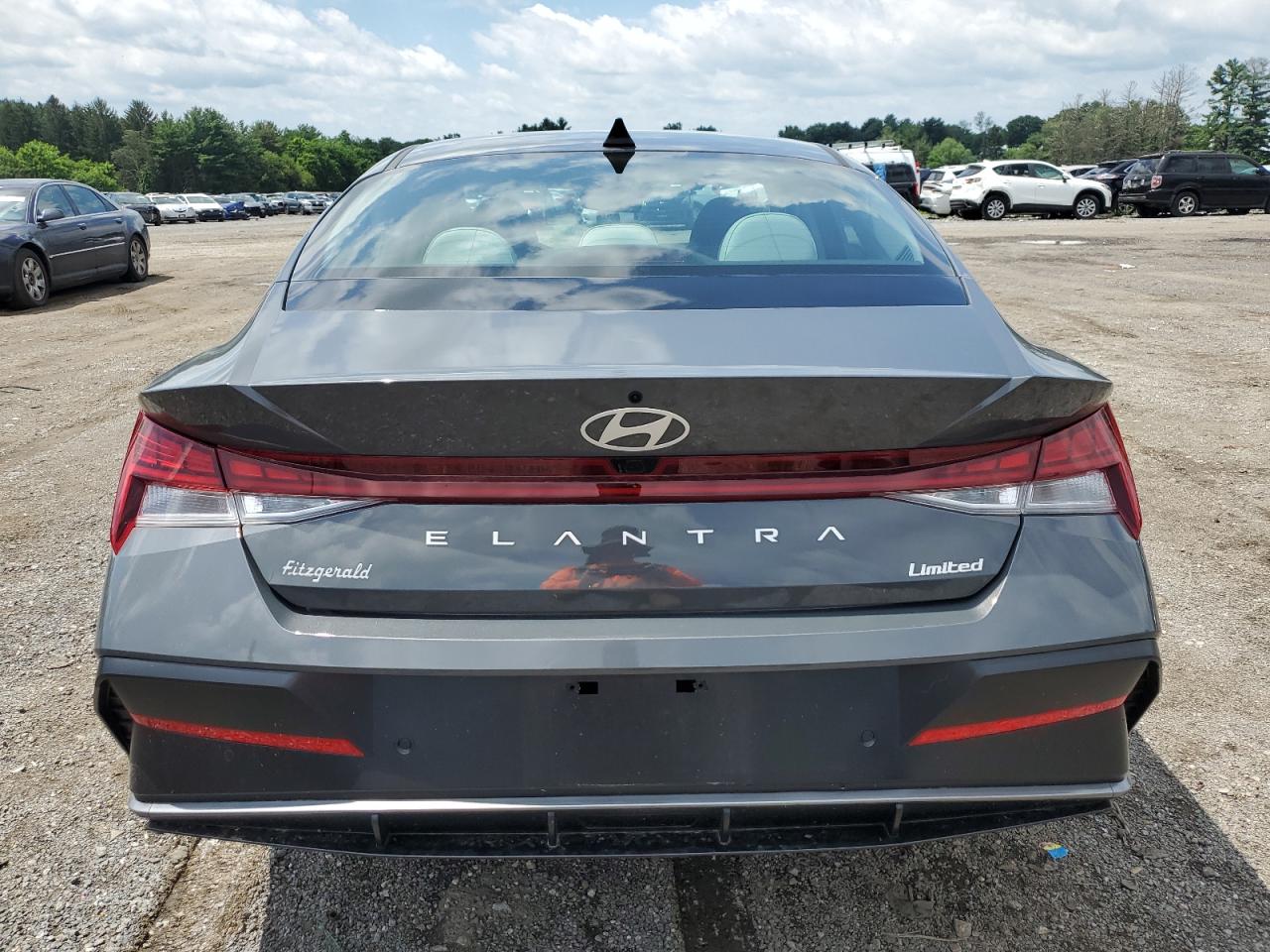 2024 Hyundai Elantra Limited VIN: KMHLP4DG3RU830402 Lot: 64652855