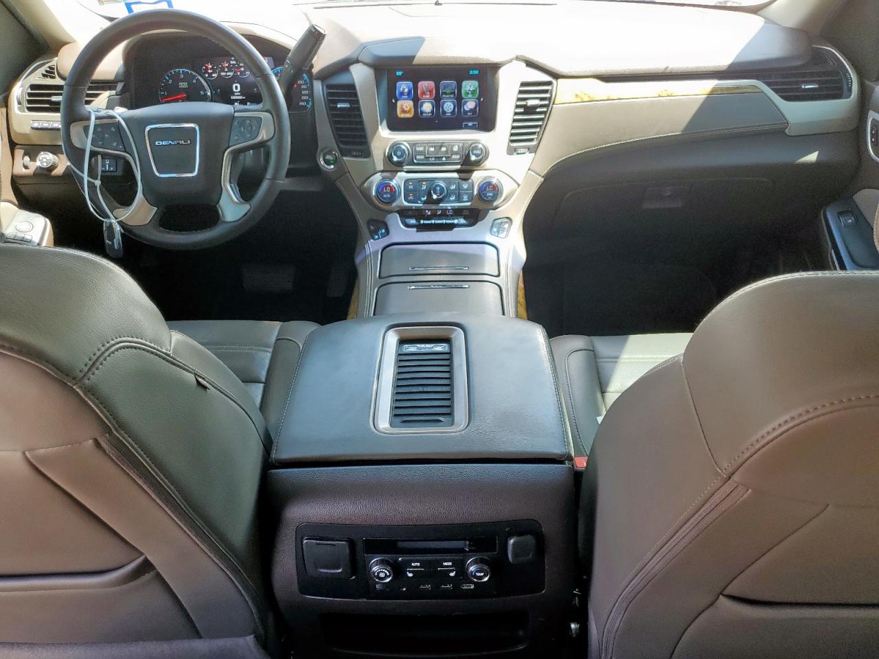 2017 GMC Yukon Xl Denali VIN: 1GKS2HKJ5HR287046 Lot: 63224205