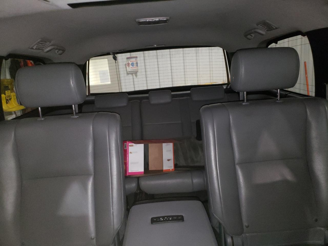 2010 Toyota Sequoia Platinum VIN: 5TDDY5G16AS031001 Lot: 63302025