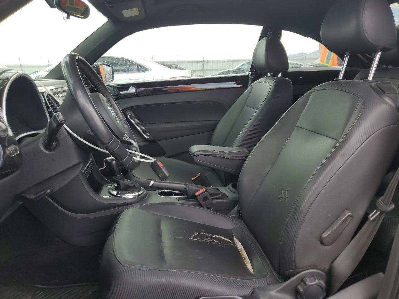 2013 Volkswagen Beetle VIN: 3VWJP7AT4DM607911 Lot: 63877205