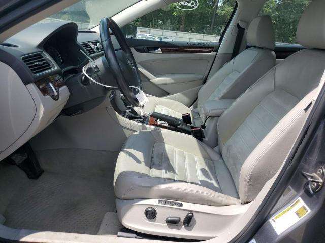  VOLKSWAGEN PASSAT 2013 Szary