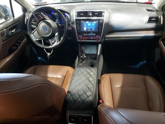  SUBARU OUTBACK 2018 Czarny