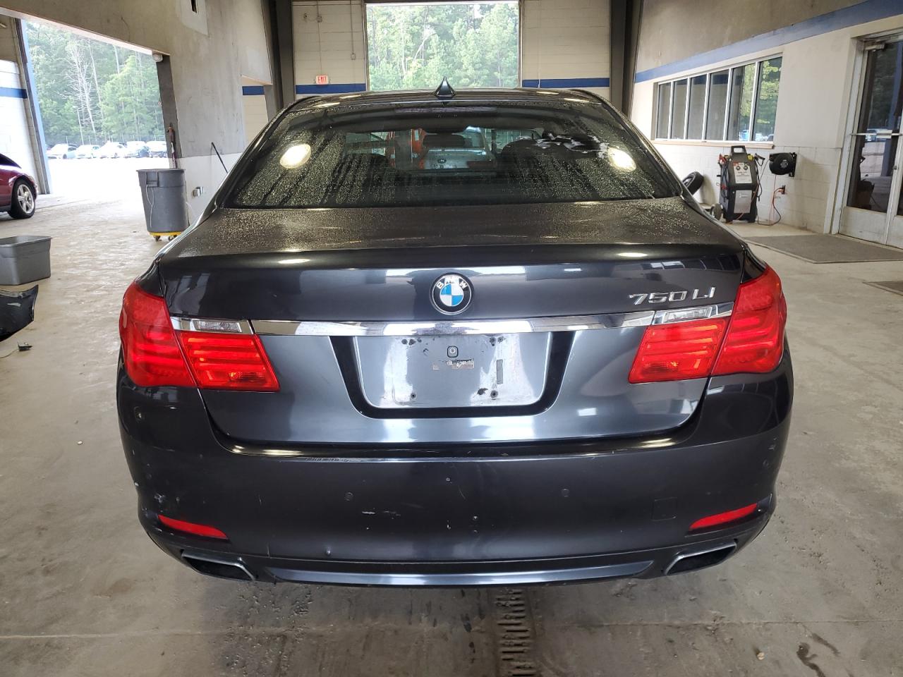 2011 BMW 750 Lxi VIN: WBAKC8C55BC433110 Lot: 92937725