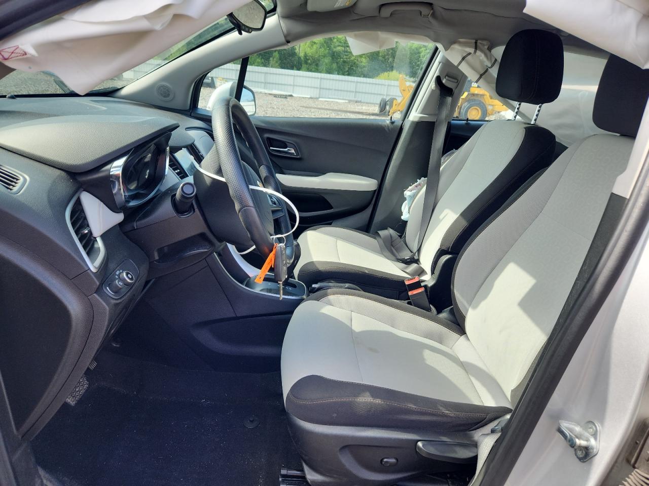 2019 Chevrolet Trax Ls VIN: 3GNCJNSB2KL332654 Lot: 64112255