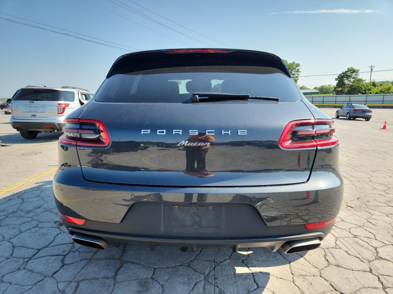 2018 Porsche Macan VIN: WP1AA2A51JLB12215 Lot: 62803345