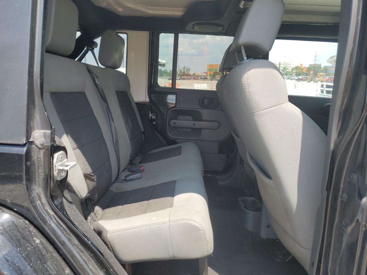 2010 Jeep Wrangler Unlimited Sahara VIN: 1J4BA5H17AL214834 Lot: 63819885