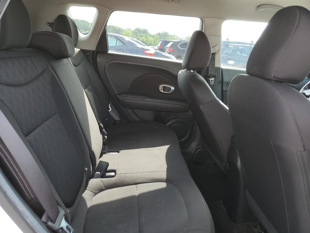 2015 Kia Soul VIN: KNDJN2A24F7229119 Lot: 63101945