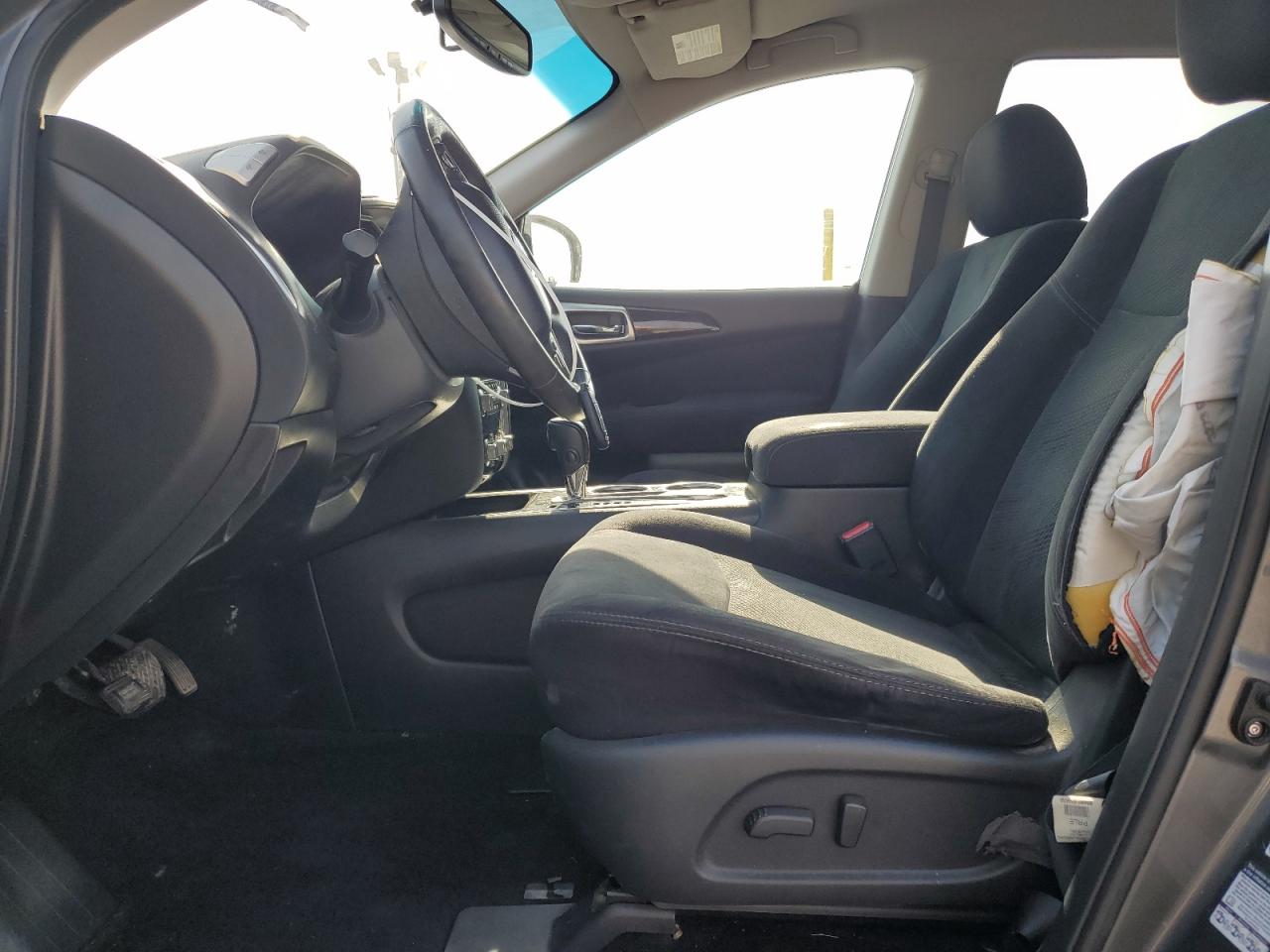 2015 Nissan Pathfinder S VIN: 5N1AR2MN1FC623139 Lot: 65528595